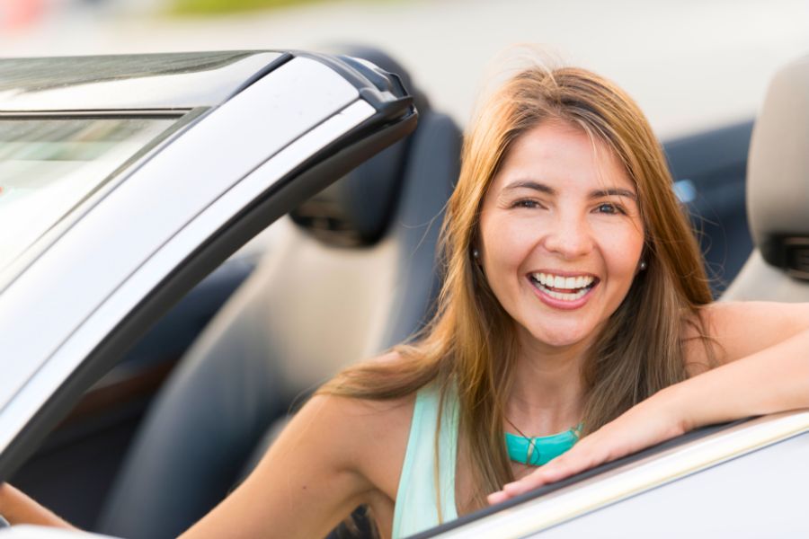 Comparing luxury and budget rental cars in Sint Maarten