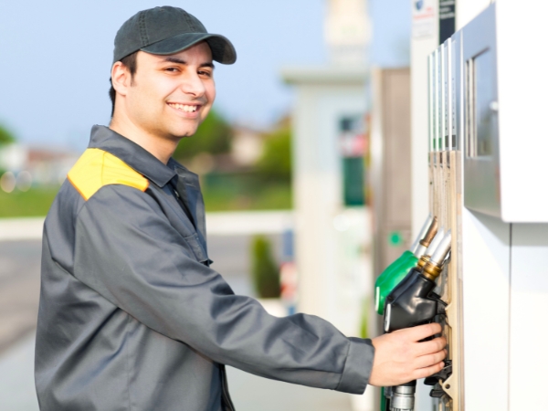 Fuel Up Your Rental Car in Sint Maarten as a Tourist