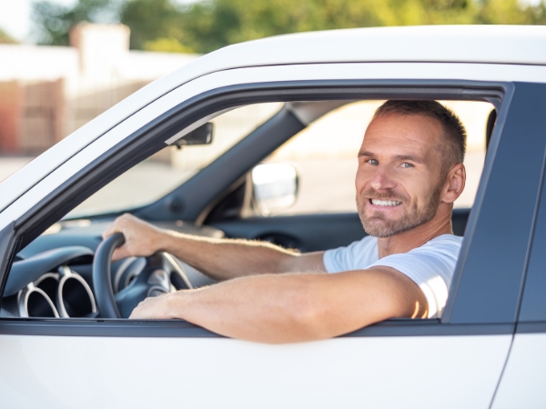 Where to Find the Best Parking Spots in Sint Maarten